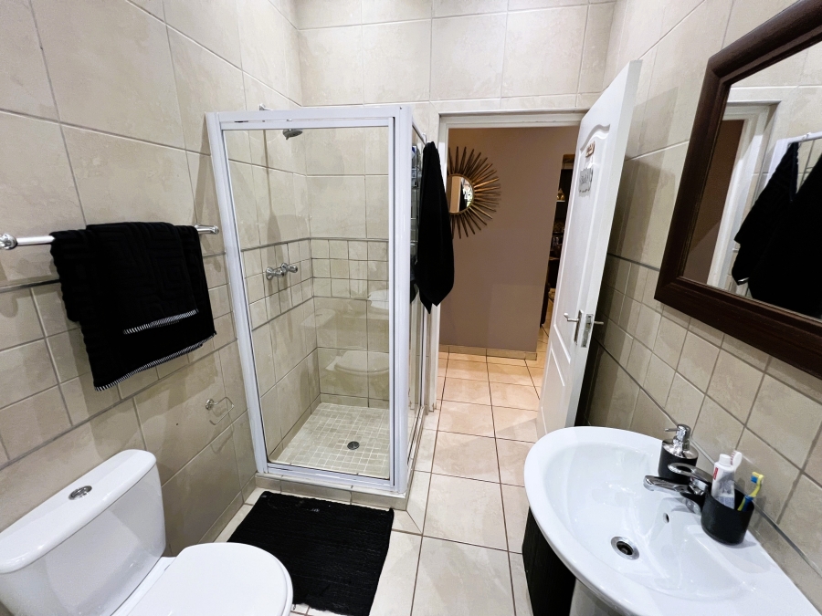 3 Bedroom Property for Sale in Wilkoppies North West